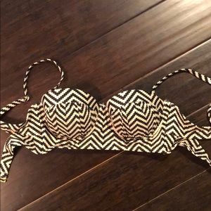 Xhilaration bathing suit top